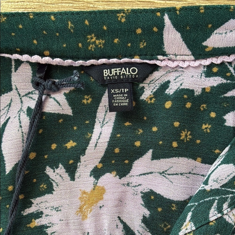 Buffalo David Bitton floral blouse xs - Picture 6 of 6